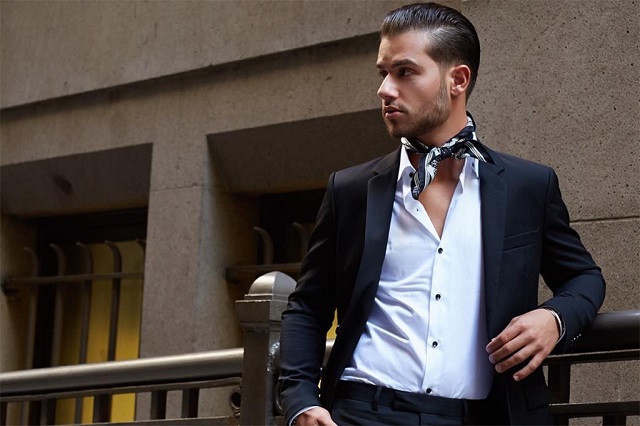 MUÔN VÀN CÁCH ĐEO BANDANA CHO CÁNH MÀY RÂU 24 MUÔN VÀN CÁCH ĐEO BANDANA CHO CÁNH MÀY RÂU 23