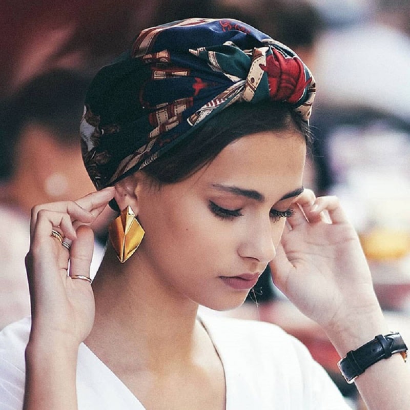 Kết hợp khăn team với tóc cực chất dành cho các bạn nữ 4 Khăn team