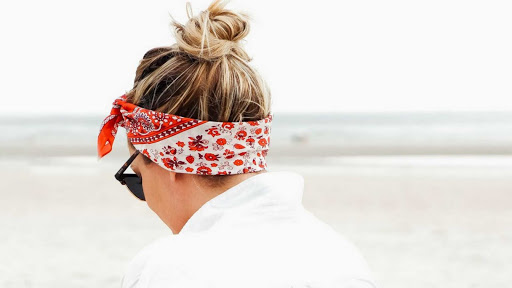 Khăn bandana là gì - Cách thắc khăn bandana thật chuẩn 1 Khăn bandana