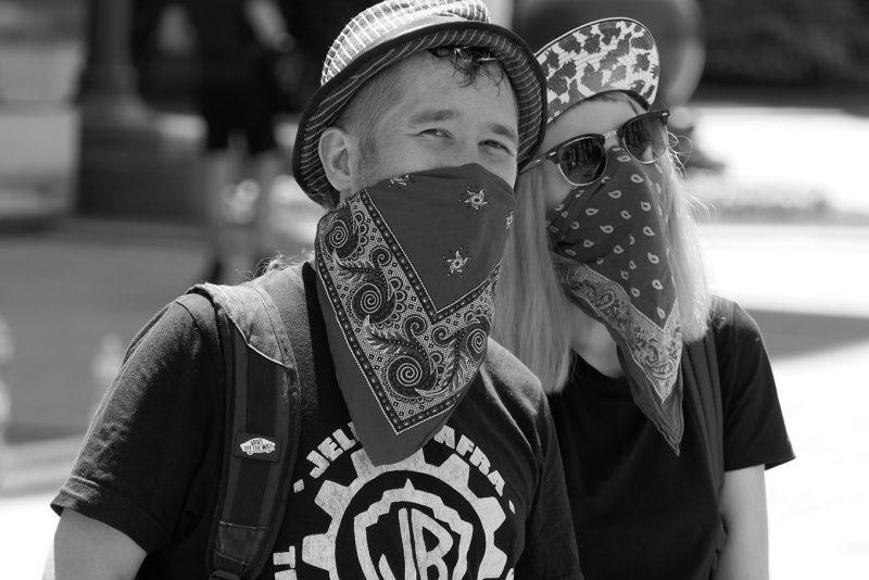 Hướng dẫn sử dụng khăn bandana 117 Hướng dẫn sử dụng khăn bandana 116