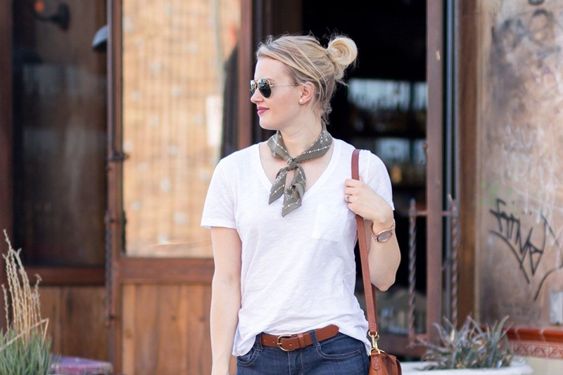 MIX MATCH ĐA PHONG CÁCH CHỈ VỚI 1 CHIẾC KHĂN 2 MIX MATCH ĐA PHONG CÁCH CHỈ VỚI 1 CHIẾC KHĂN 1