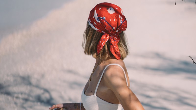 KHĂN BANDANA - THỜI TRANG ĐA NĂNG TRÊN ĐƯỜNG PHỐ 2 KHĂN BANDANA - THỜI TRANG ĐA NĂNG TRÊN ĐƯỜNG PHỐ 1