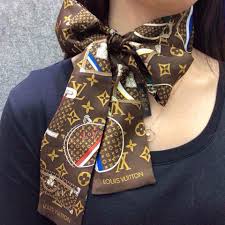 ''Sản Xuất Khăn Lụa Dây Theo Yêu Cầu: Sự Kết Hợp Giữa Nghệ Thuật và Công Nghệ'' 64